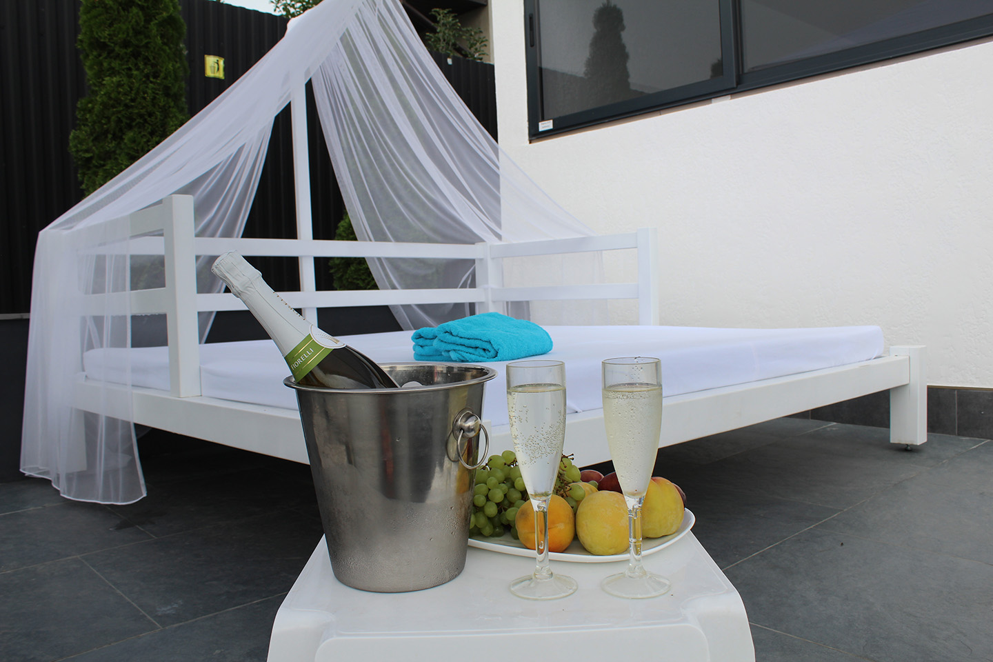 Bubbles KP intro photo 2