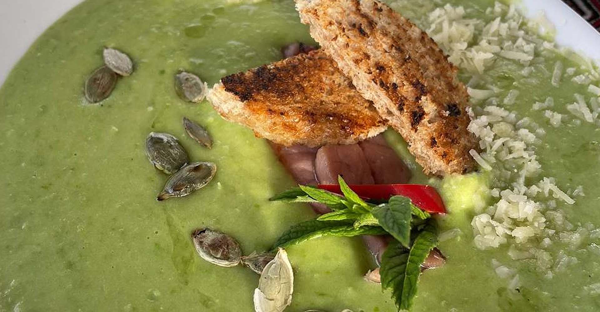 Bubbles KP kitchen photo 1